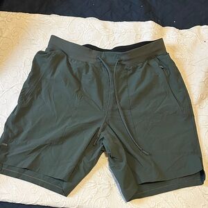 Lululemon Men's Green Shorts